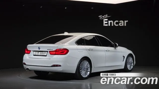 BMW 4-Series 2018 thumb 2