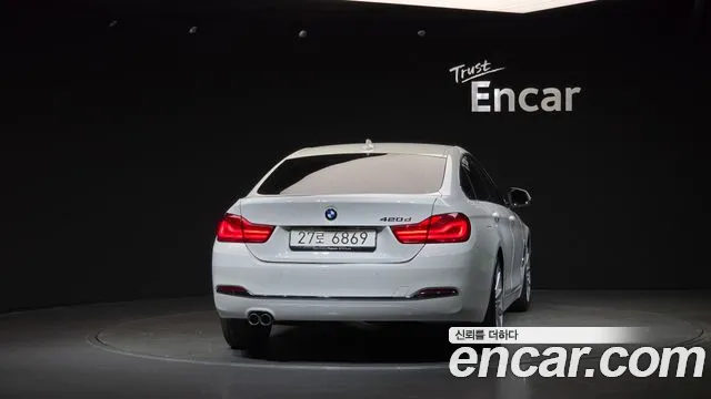 BMW 4-Series 2018 thumb 4