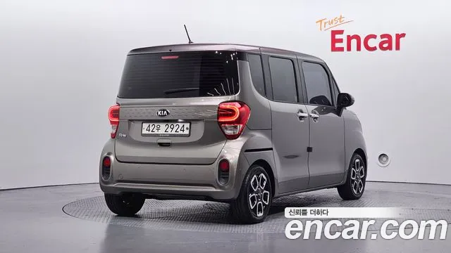 Kia Ray 2018 thumb 2
