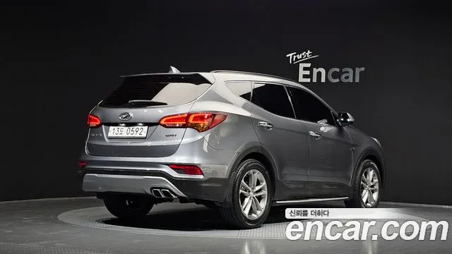 Hyundai Santa Fe 2016 thumb 2