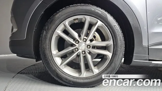 Hyundai Santa Fe 2016 thumb 5