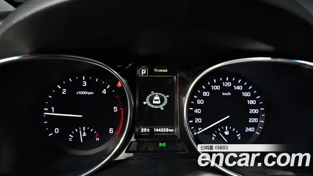 Hyundai Santa Fe 2016 thumb 8