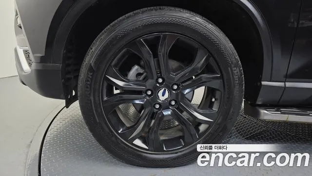 KG_Mobility_Ssangyong Rexton 2017 thumb 5
