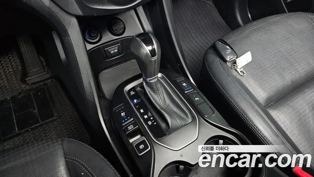 Hyundai Santa Fe 2013 thumb 9