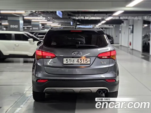 Hyundai Santa Fe 2014 thumb 4