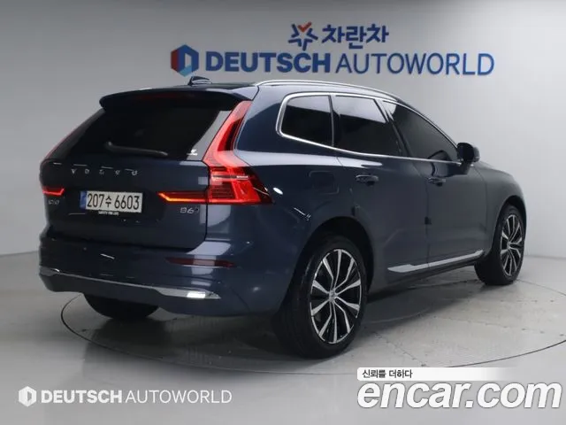 Volvo XC60 2022 thumb 2