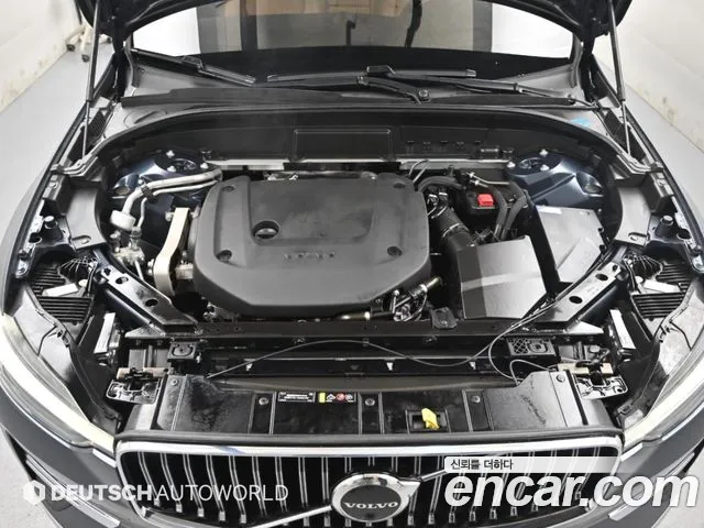 Volvo XC60 2022 thumb 6