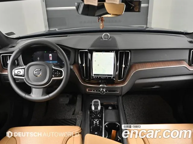 Volvo XC60 2022 thumb 7