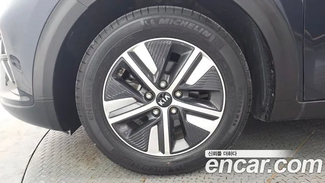 Kia Niro 2019 thumb 5