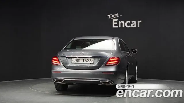Mercedes-Benz E-Класс 2018 thumb 3