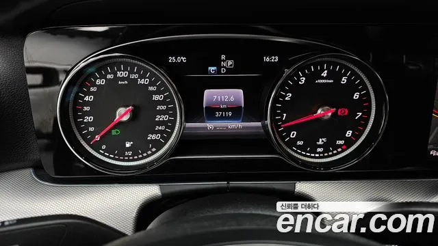 Mercedes-Benz E-Класс 2018 thumb 7