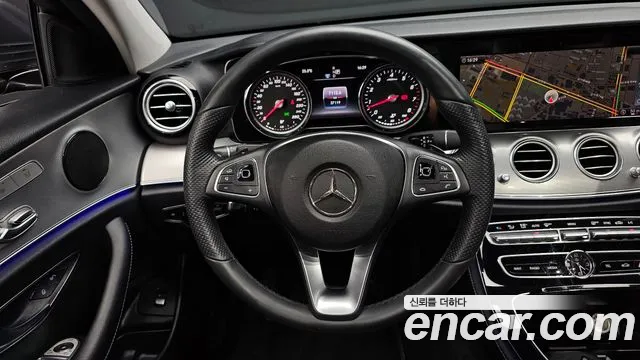 Mercedes-Benz E-Класс 2018 thumb 12