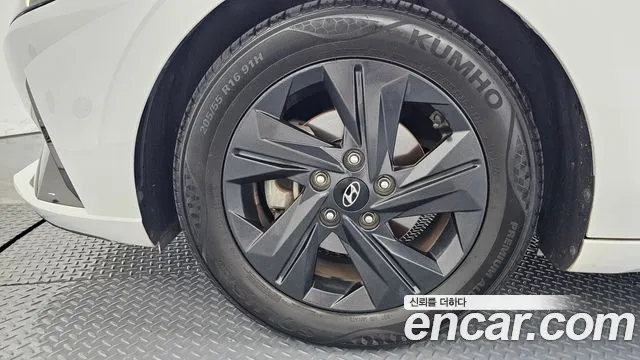 Hyundai Avante 2020 thumb 4