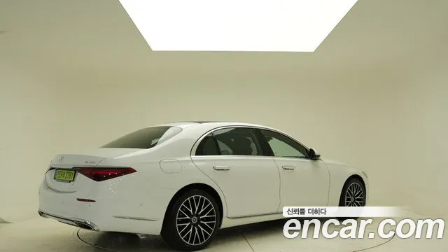 Mercedes-Benz S-Класс 2025 thumb 2