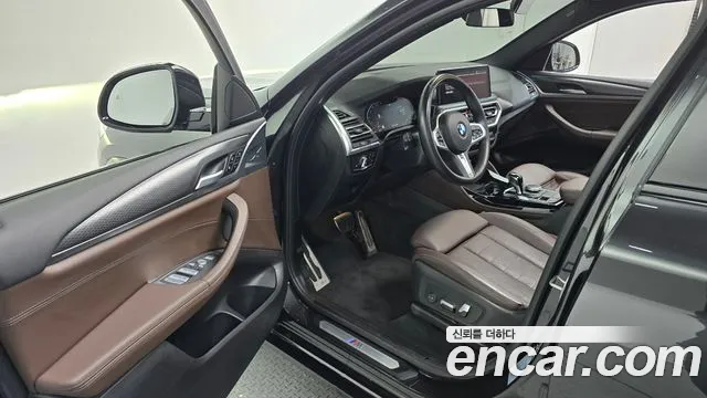 BMW X4 2023 thumb 10
