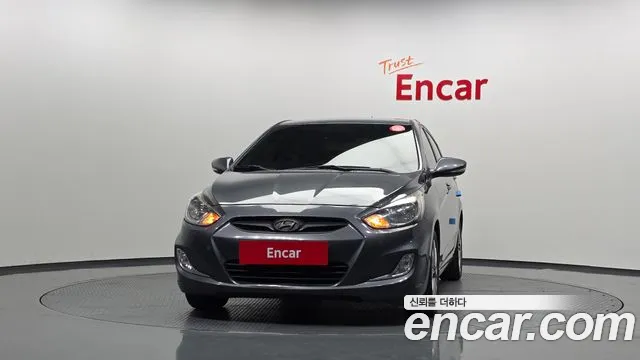 Hyundai Accent 2012 thumb 3