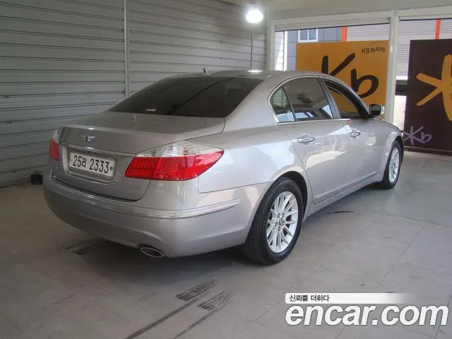 Hyundai Genesis 2010 thumb 6