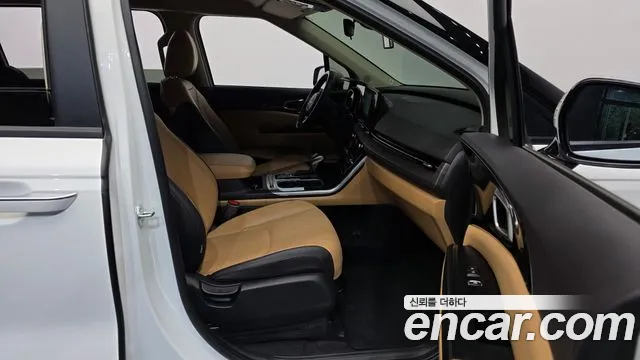 Kia Carnival 2023 thumb 11