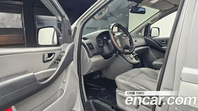 Hyundai Starex 2014 thumb 10
