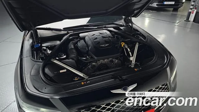 Genesis G90 2019 thumb 5
