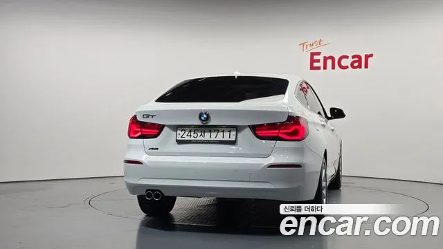 BMW Gran Turismo 2019 thumb 4
