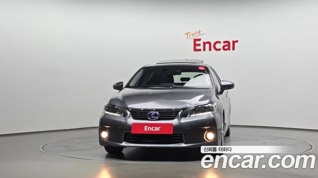 Lexus CT200h 2011 thumb 3
