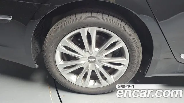 Hyundai Genesis 2011 thumb 5