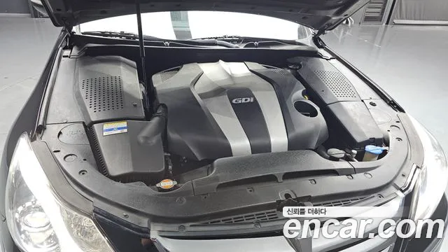 Hyundai Genesis 2011 thumb 6