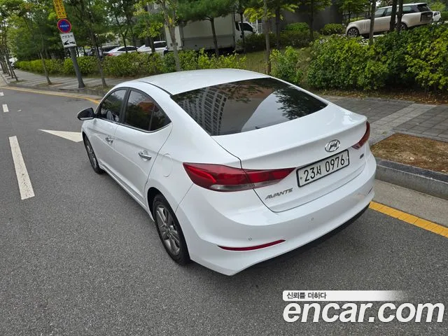 Hyundai Avante 2016 thumb 7