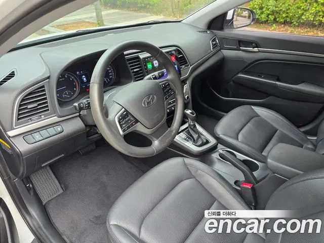 Hyundai Avante 2016 thumb 11