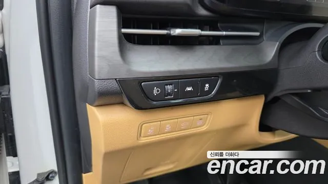 Kia Carnival 2021 thumb 12