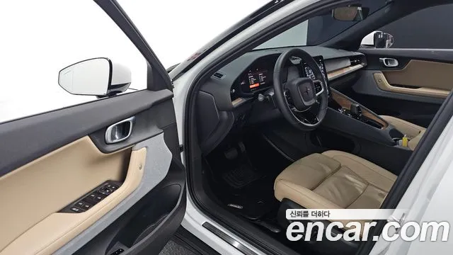 Polestar 2 2022 thumb 11