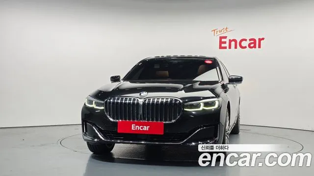 BMW 7-Series 2020 thumb 3