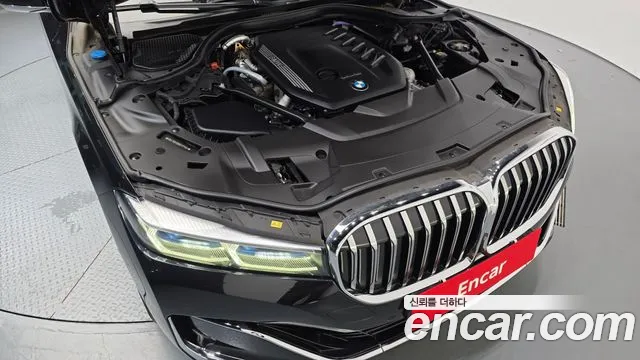 BMW 7-Series 2020 thumb 6