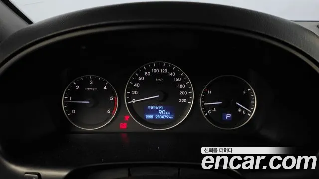 Hyundai Starex 2016 thumb 8