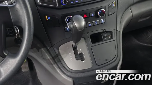 Hyundai Starex 2016 thumb 9