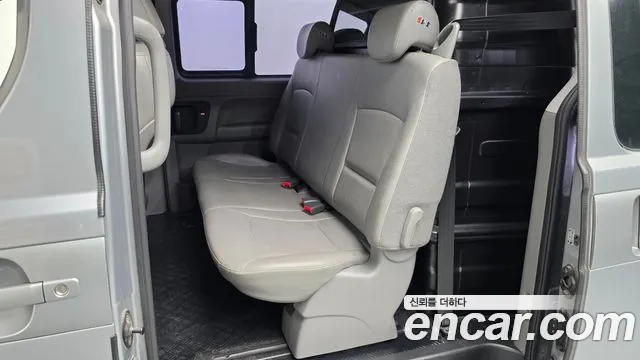Hyundai Starex 2016 thumb 11
