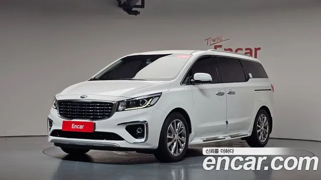 Kia Carnival 2019 thumb 11