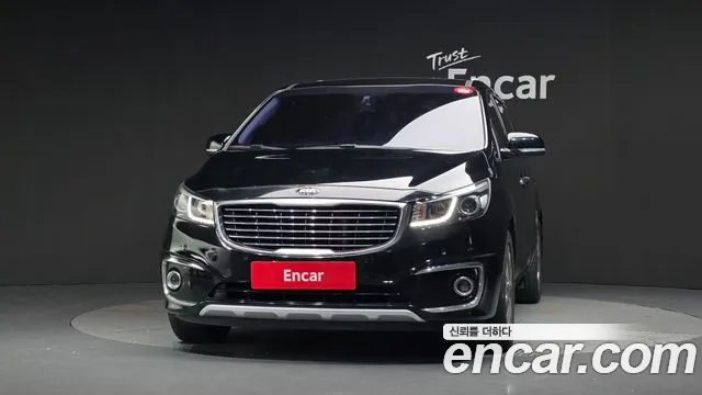 Kia Carnival 2015 thumb 3