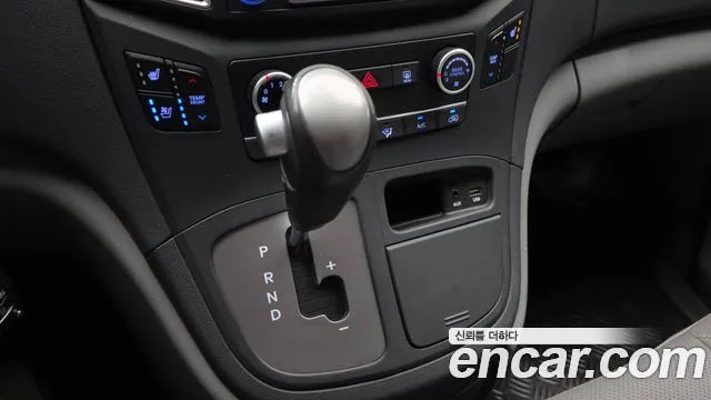 Hyundai Starex 2018 thumb 9