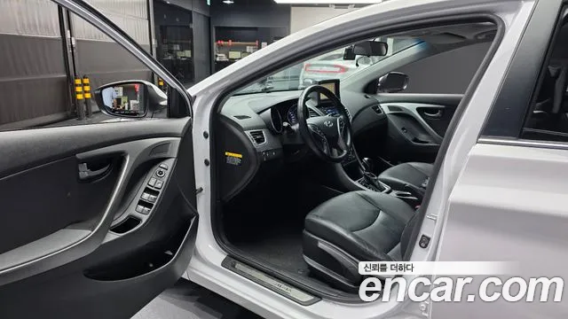 Hyundai Avante 2015 thumb 10