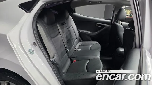 Hyundai Avante 2015 thumb 12