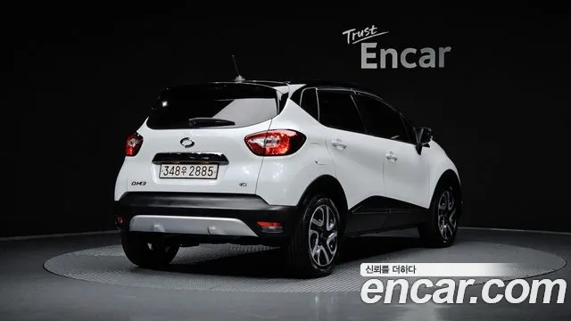 Renault-KoreaSamsung Captur 2017 thumb 2