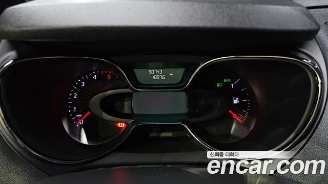 Renault-KoreaSamsung Captur 2017 thumb 8