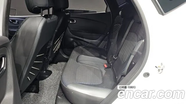 Renault-KoreaSamsung Captur 2017 thumb 12