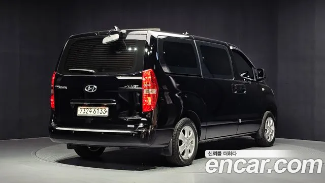 Hyundai Starex 2018 thumb 2