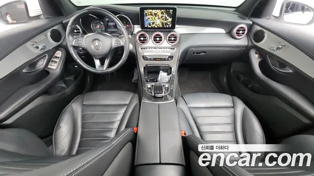 Mercedes-Benz GLC 2017 thumb 7