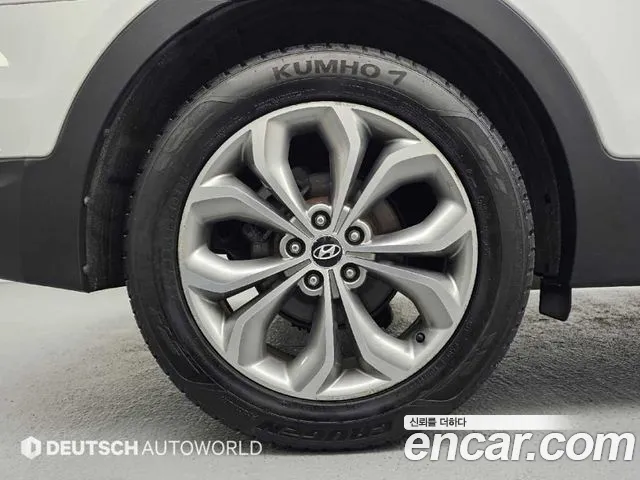 Hyundai Santa Fe 2012 thumb 5