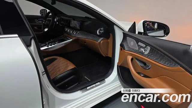 Mercedes-Benz AMG GT 2023 thumb 10