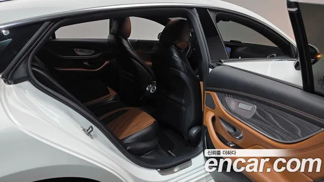 Mercedes-Benz AMG GT 2023 thumb 11